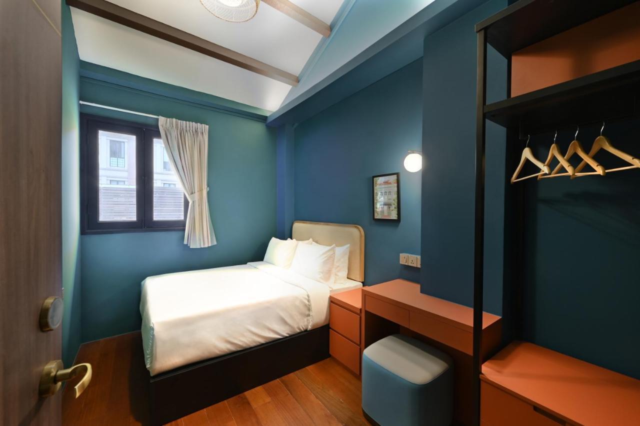 Dream Chaser Boutique Capsule Capsulehotel Singapore