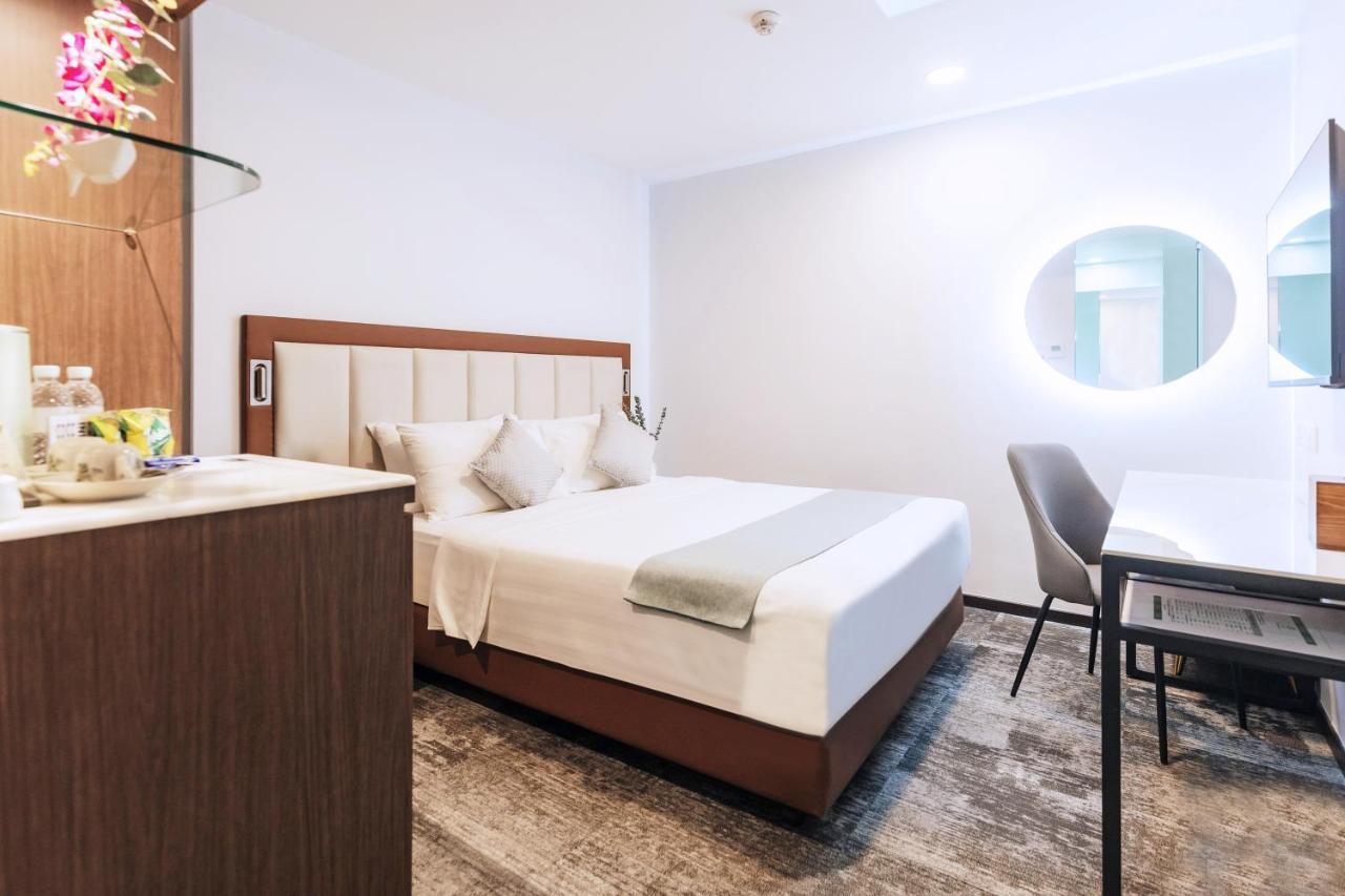 Santa Grand East Coast A Nuve Group Collection 4* Singapore