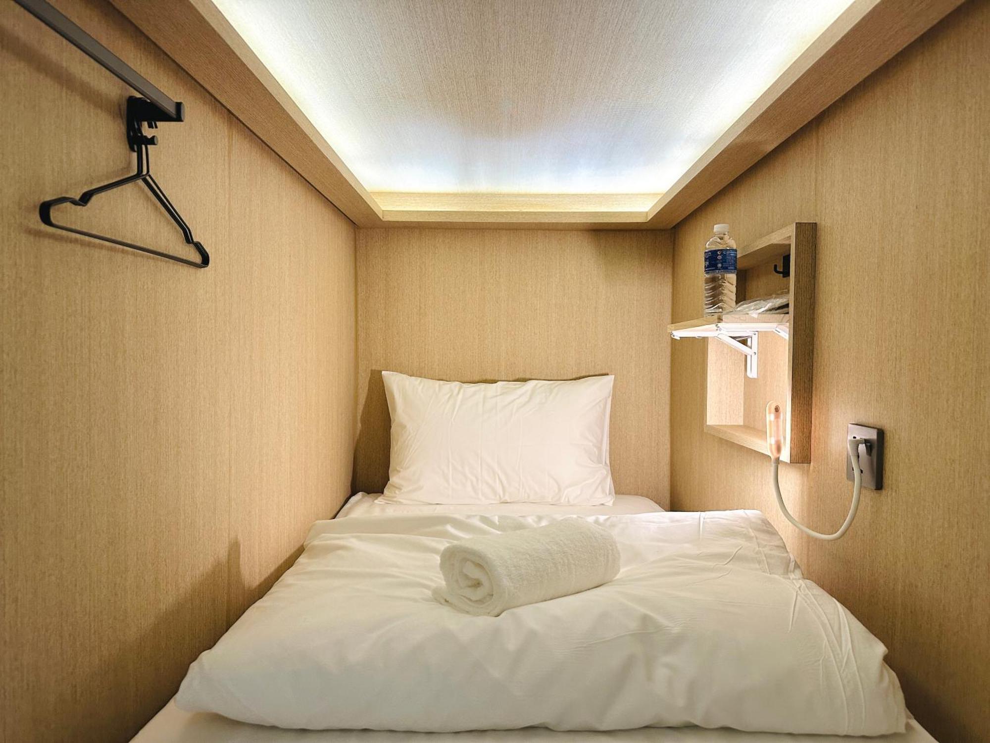 Capsulehotel The Capsule