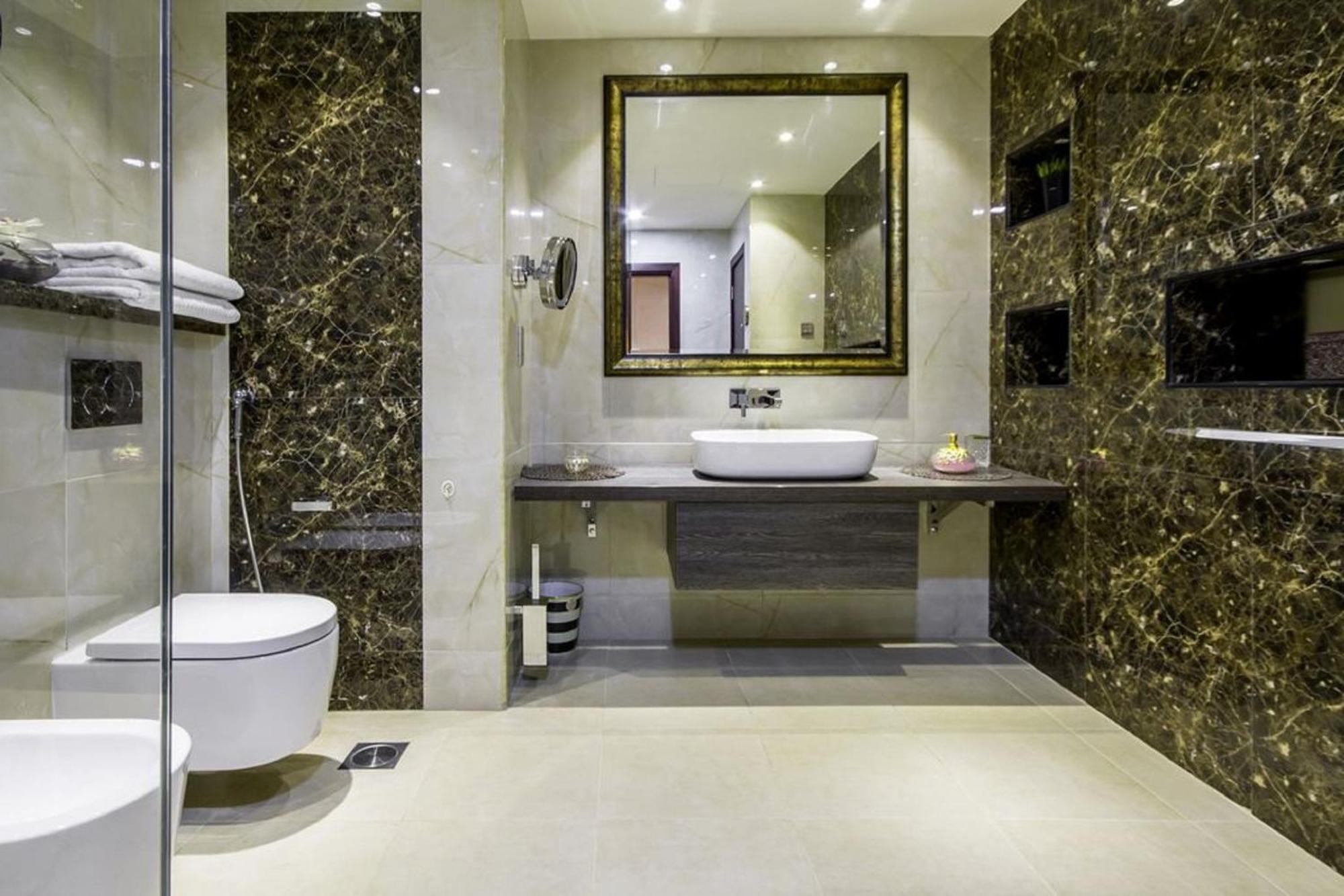 Luxury 3bd St