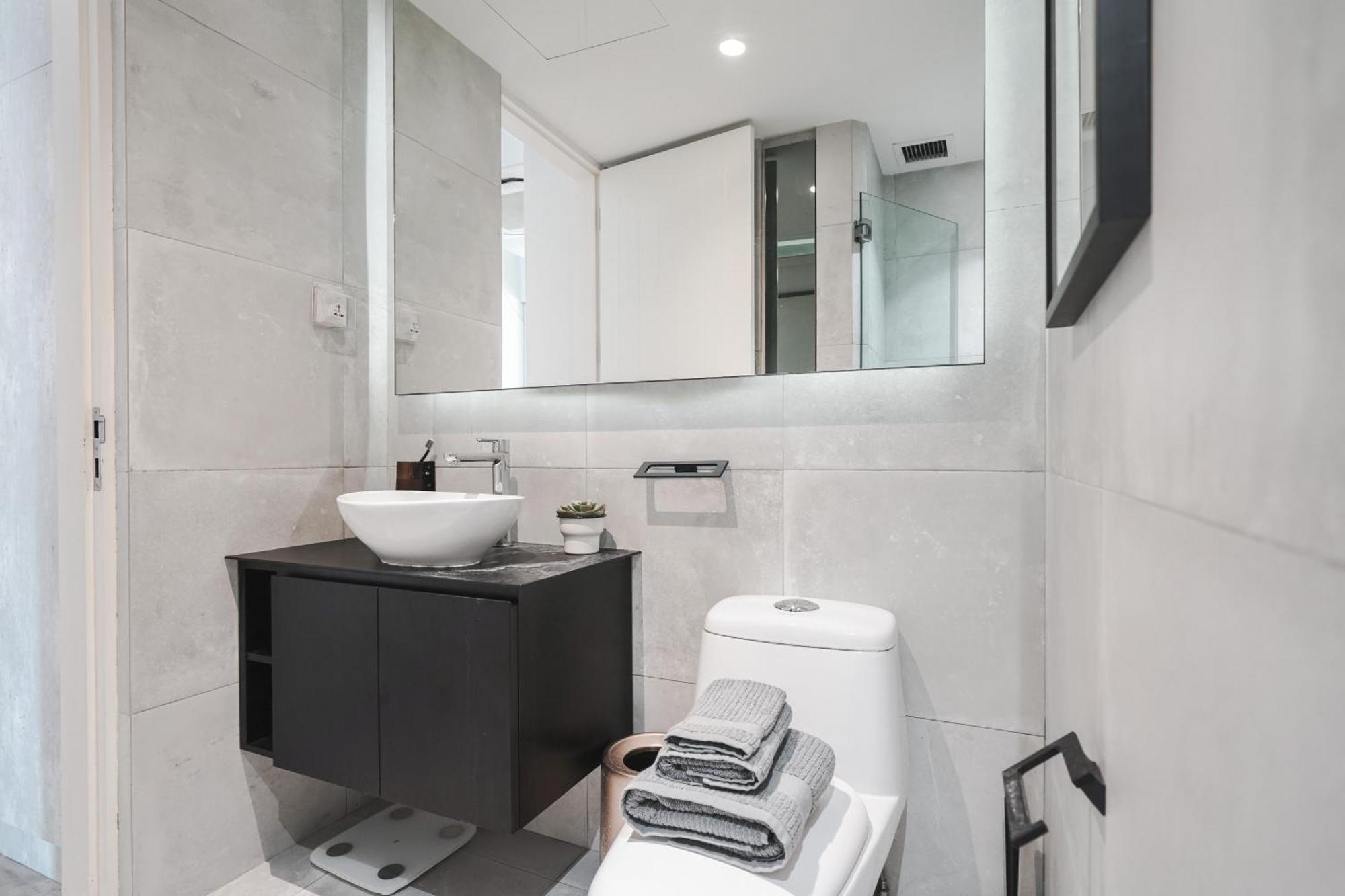 Base Residences: Hong Kong Street