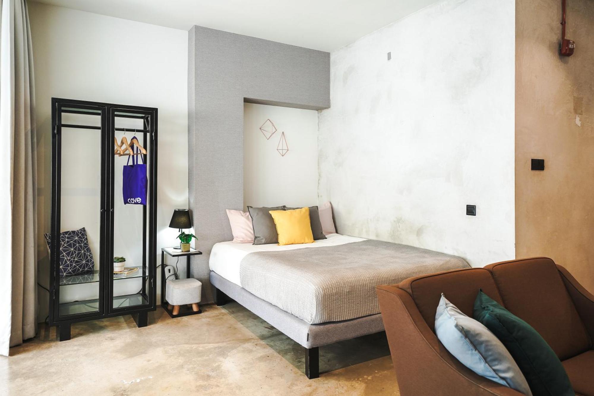 Base Residences: Hong Kong Street