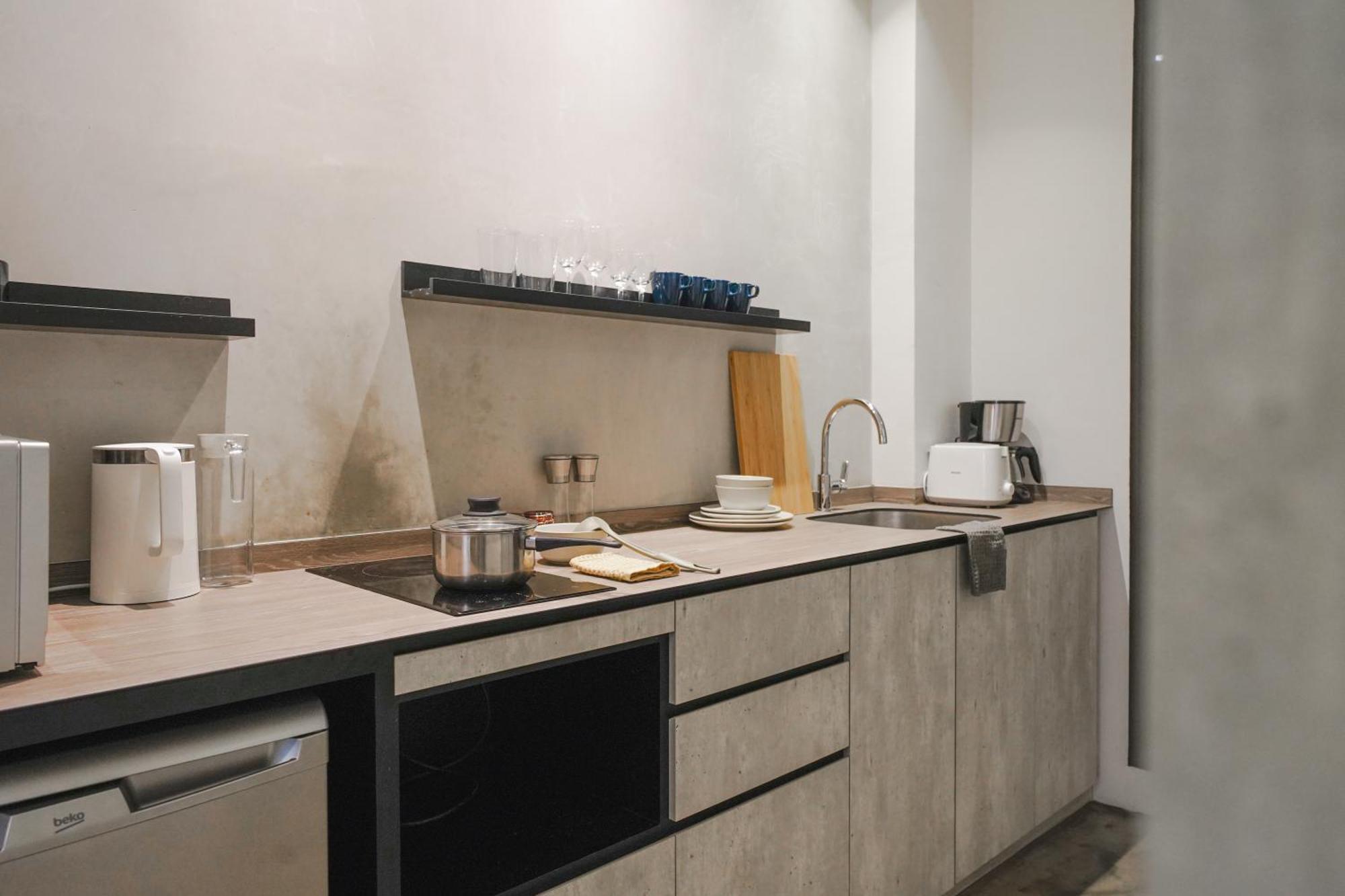 Base Residences: Hong Kong Street
