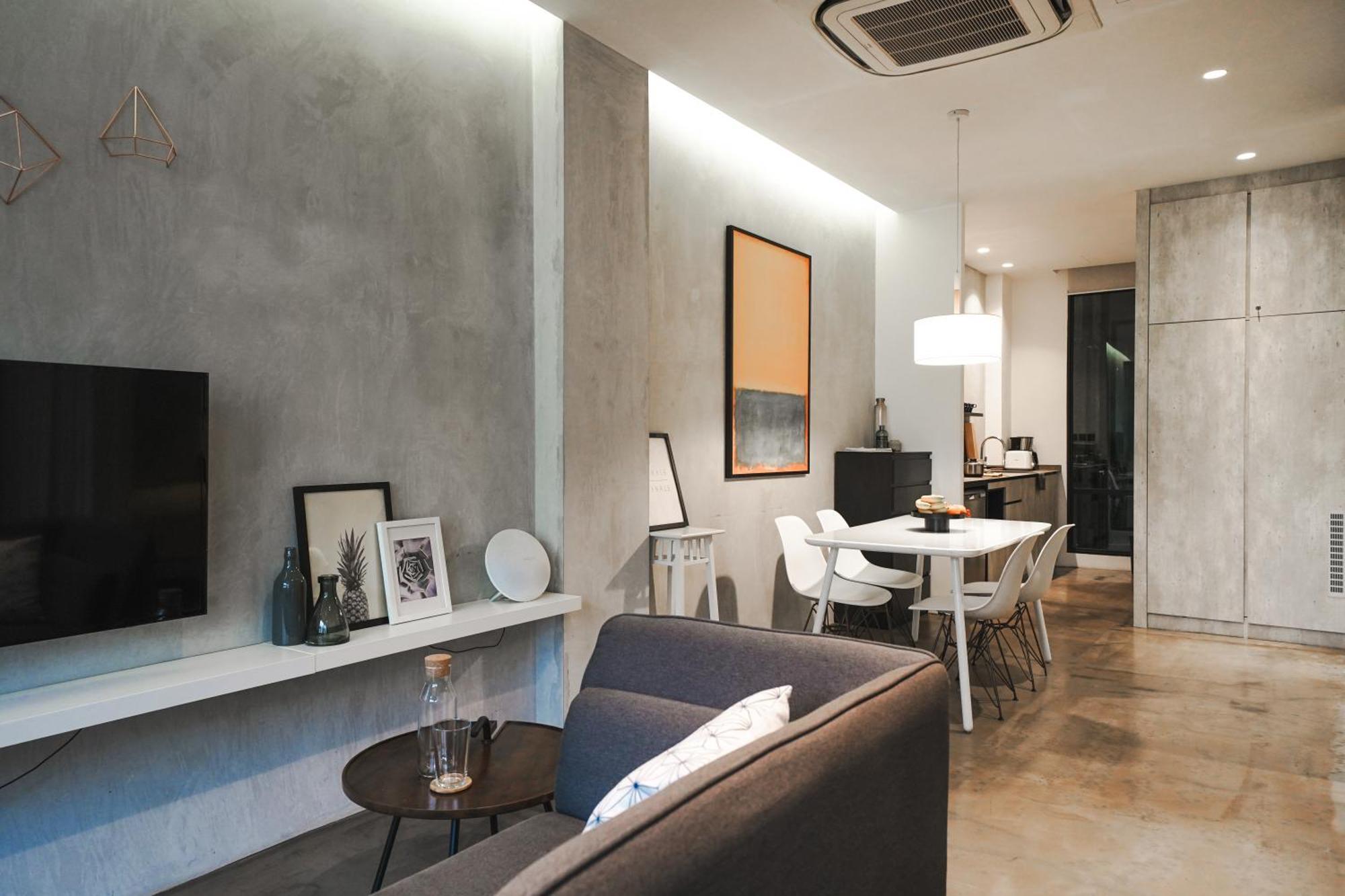 Base Residences: Hong Kong Street Apartment Singapore