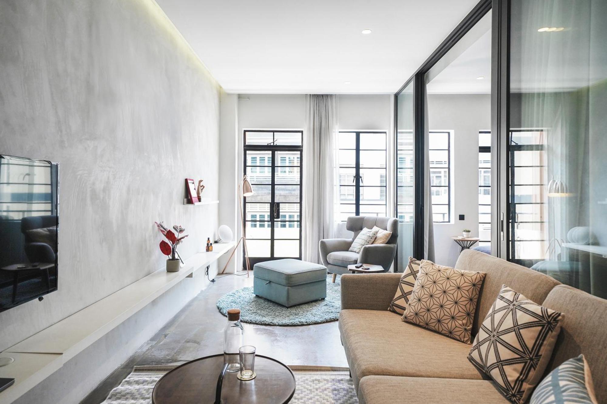 Base Residences: Hong Kong Street Apartment Singapore