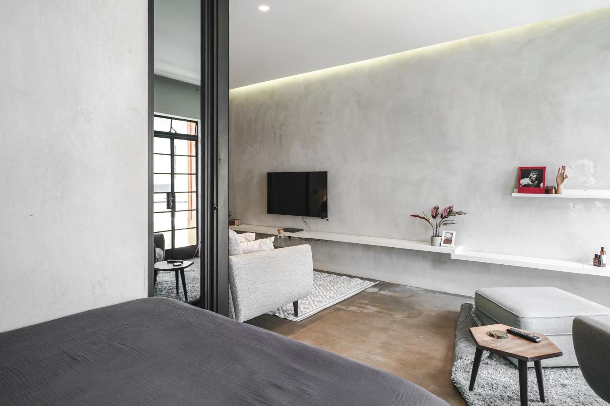 Base Residences: Hong Kong Street