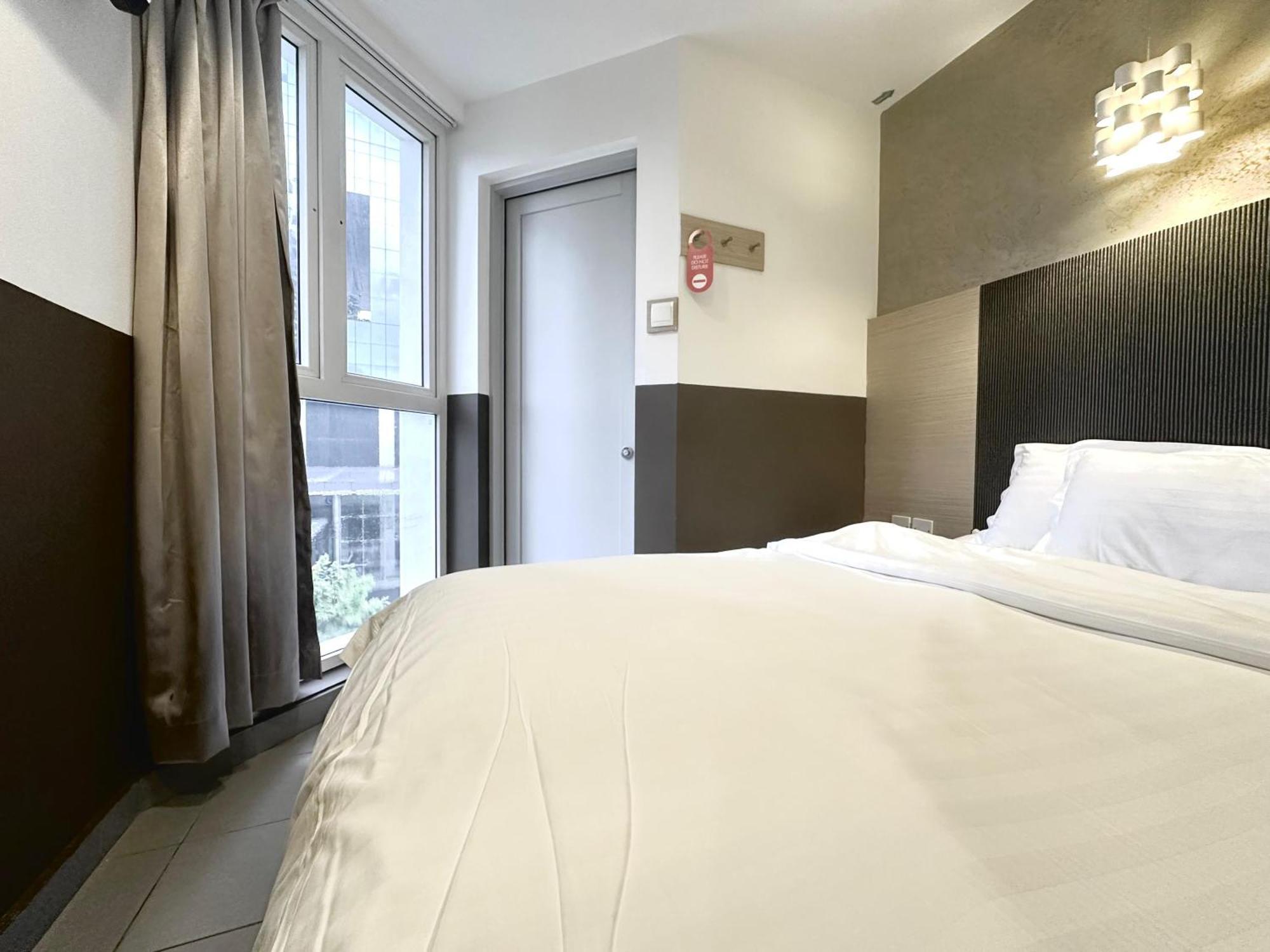 Lion Peak Bugis 3*
