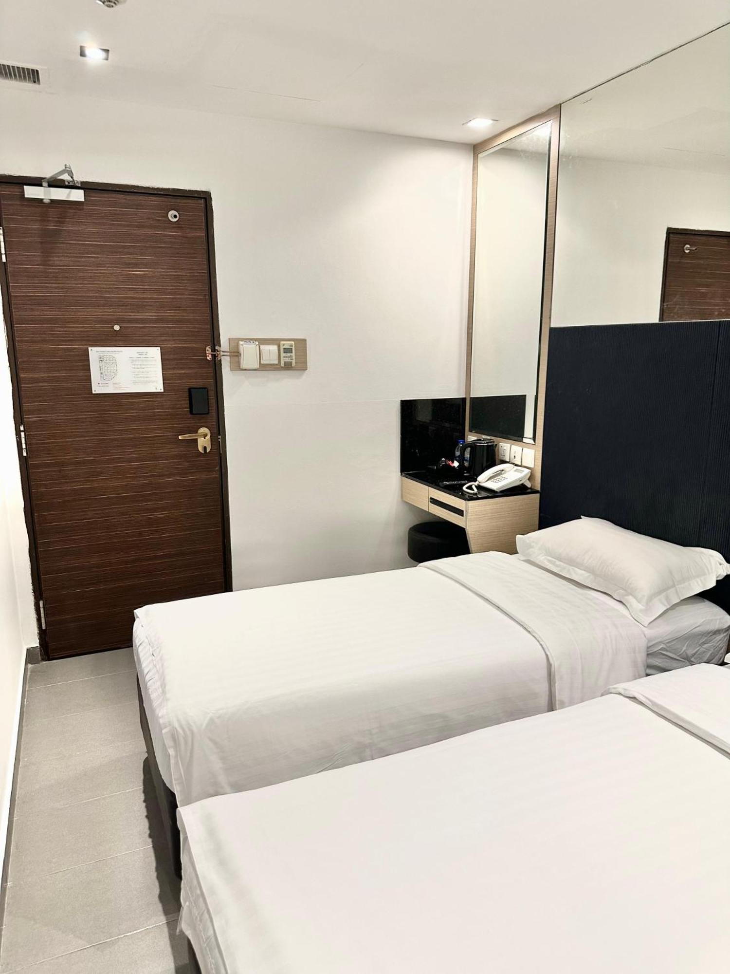 Lion Peak Bugis Hotel