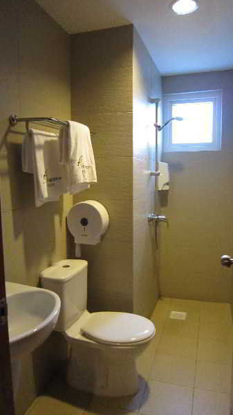 Ibis Budget Sapphire Hotel Singapore