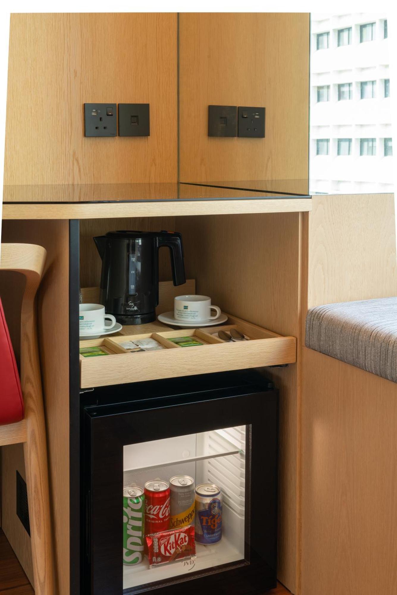 Ibis On Bencoolen - Newly Renovated