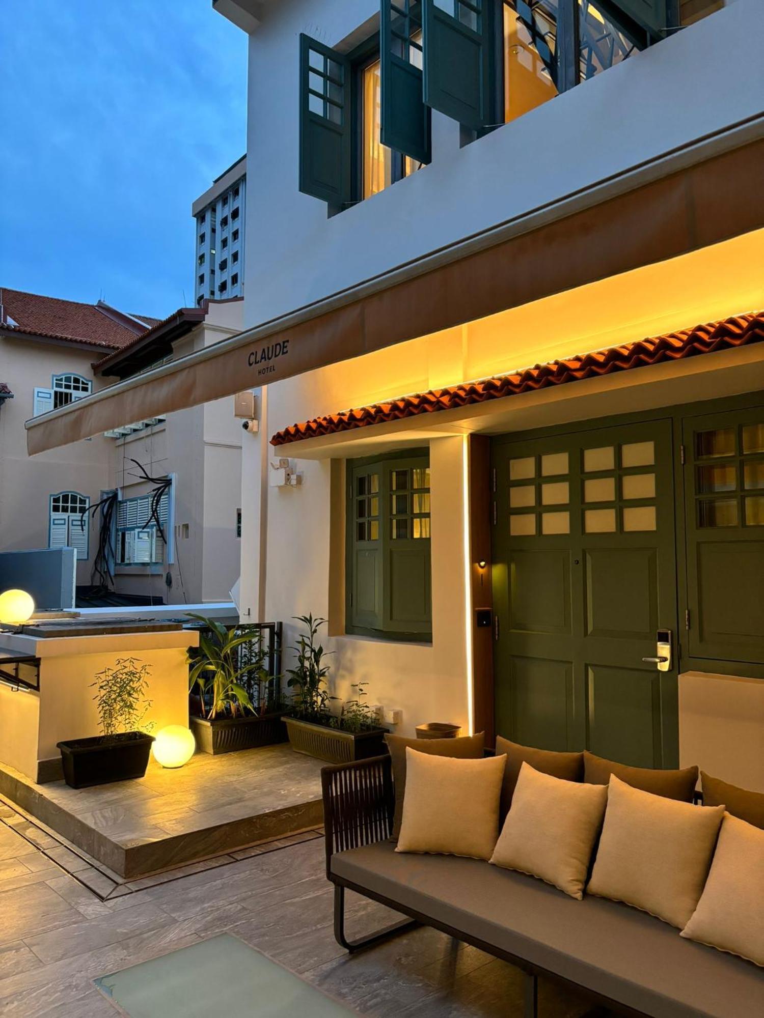 Claude 3* Singapore
