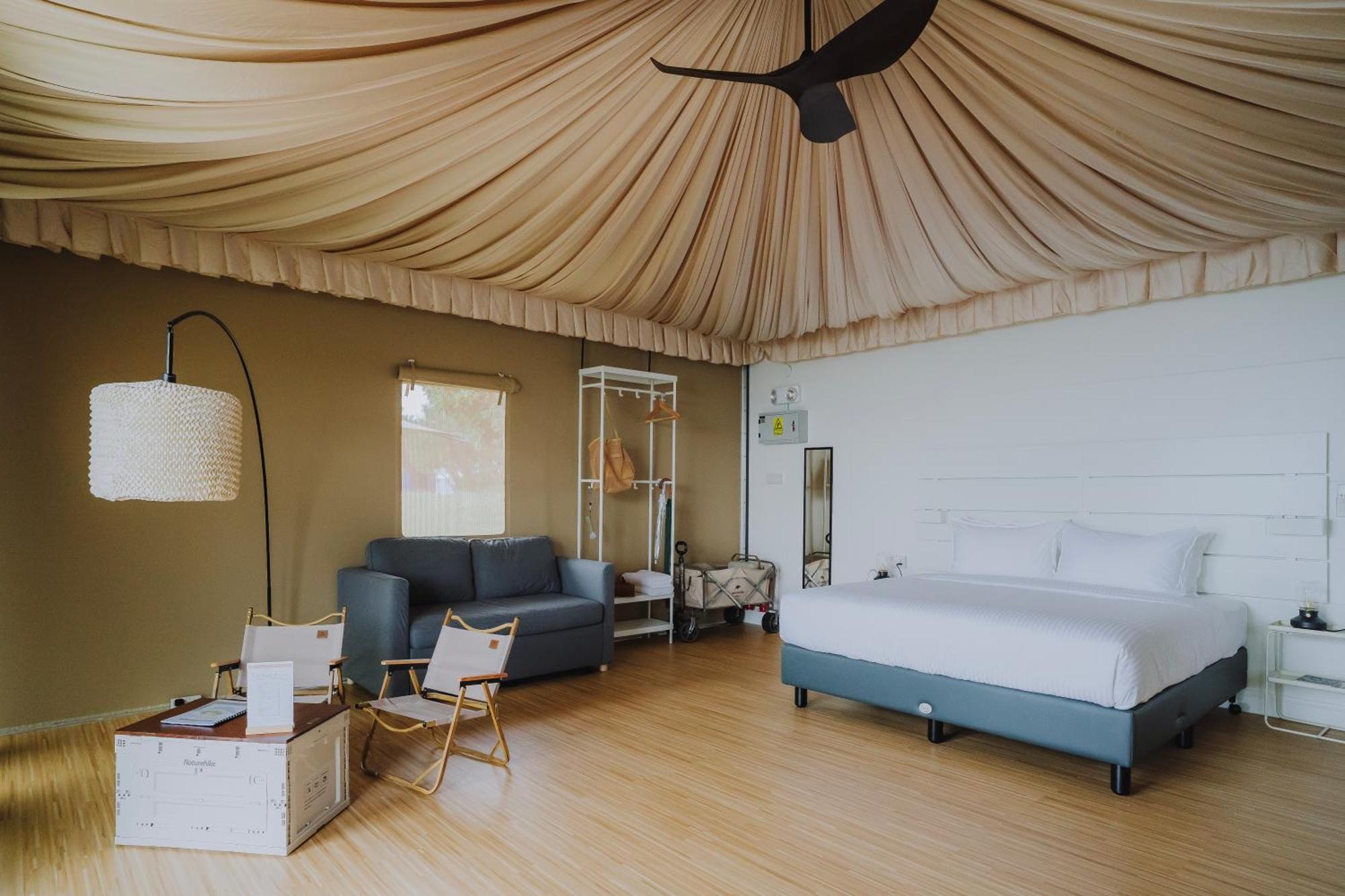 Into The Woods Life Luxury tent
