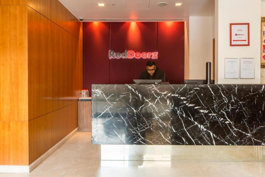 Hotel Reddoorz Premium @ Balestier Singapore