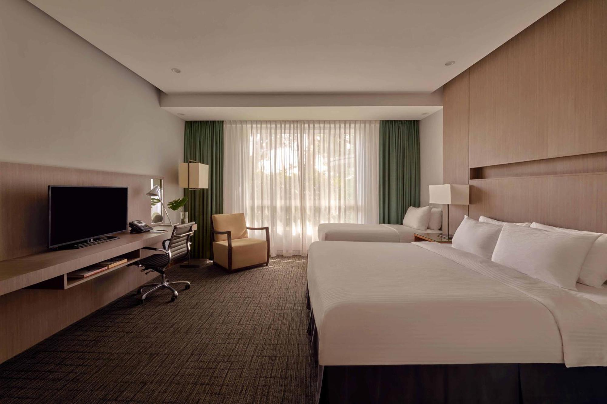 Resort Amara Sanctuary Sentosa Singapore