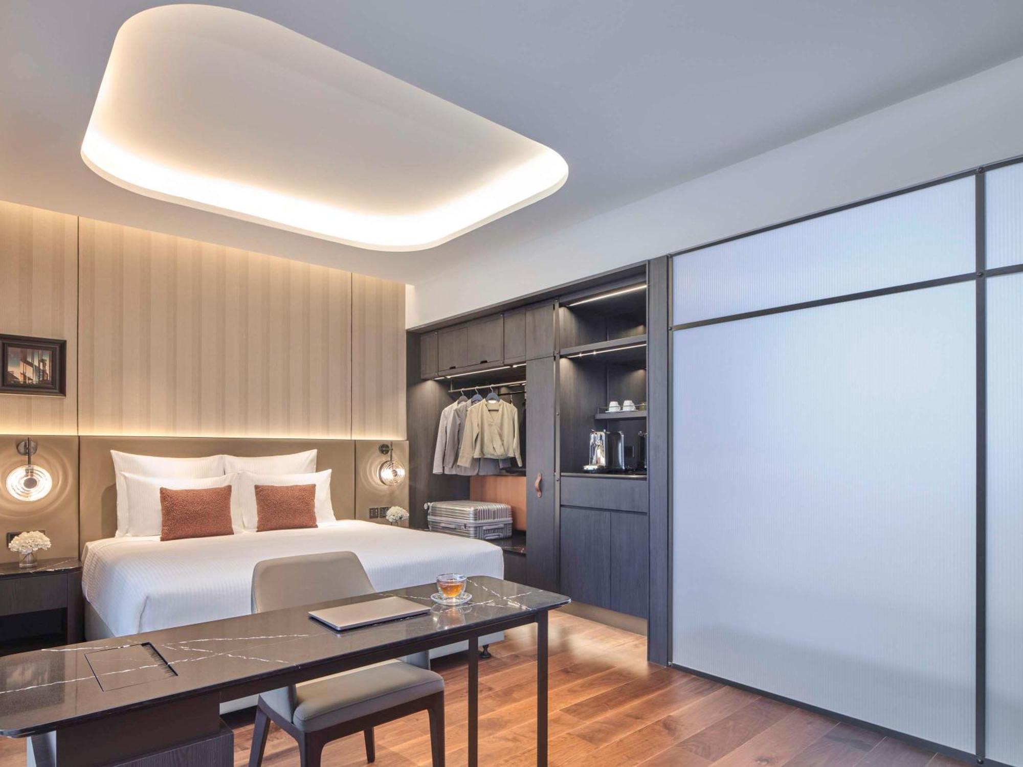 Pullman Hill Street Hotel 5*