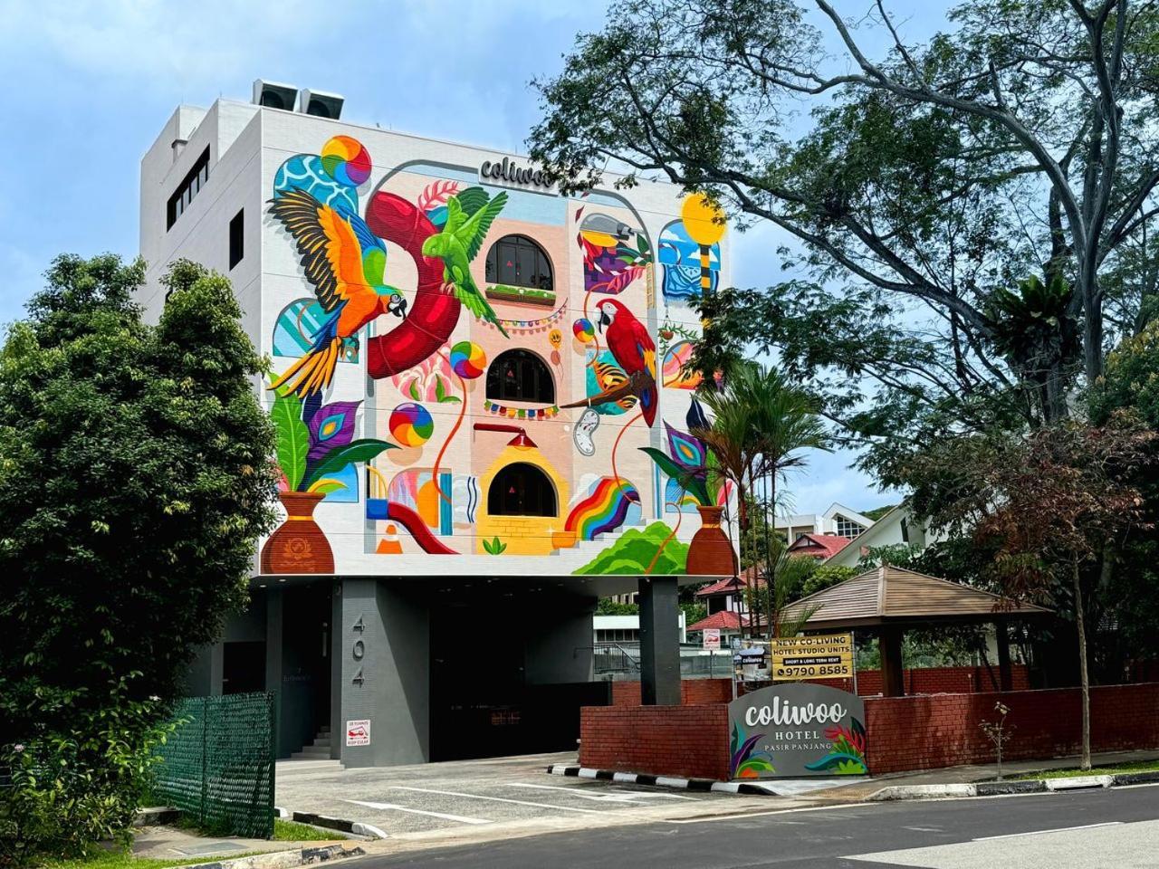 Coliwoo Pasir Panjang - Coliving Hotel