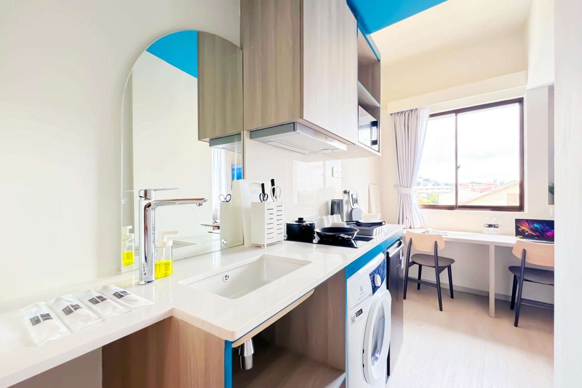 Hotel Coliwoo Pasir Panjang - Coliving 3*