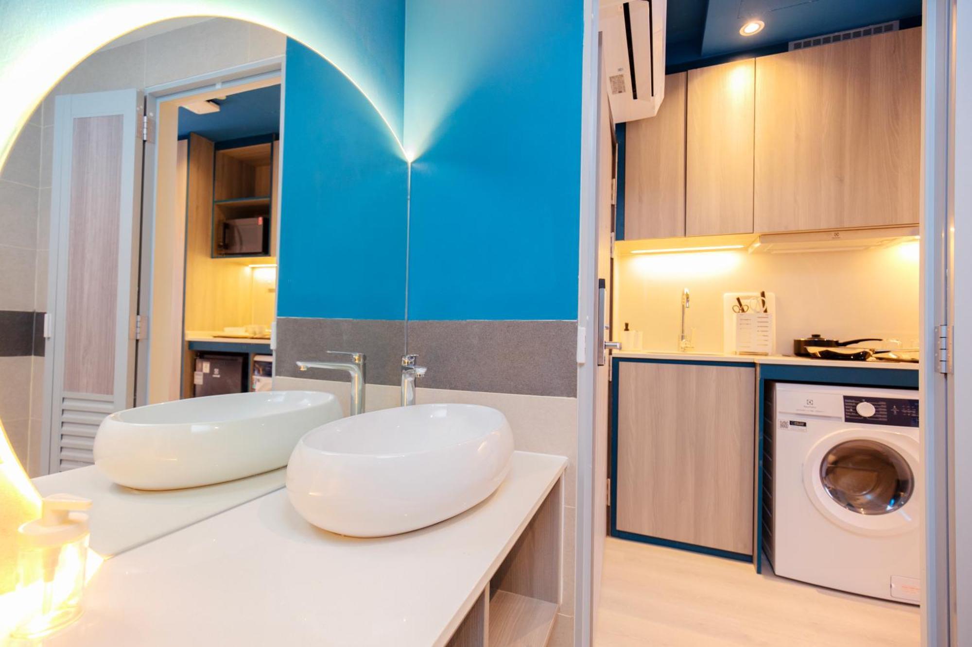 Coliwoo Pasir Panjang - Coliving 3* Singapore