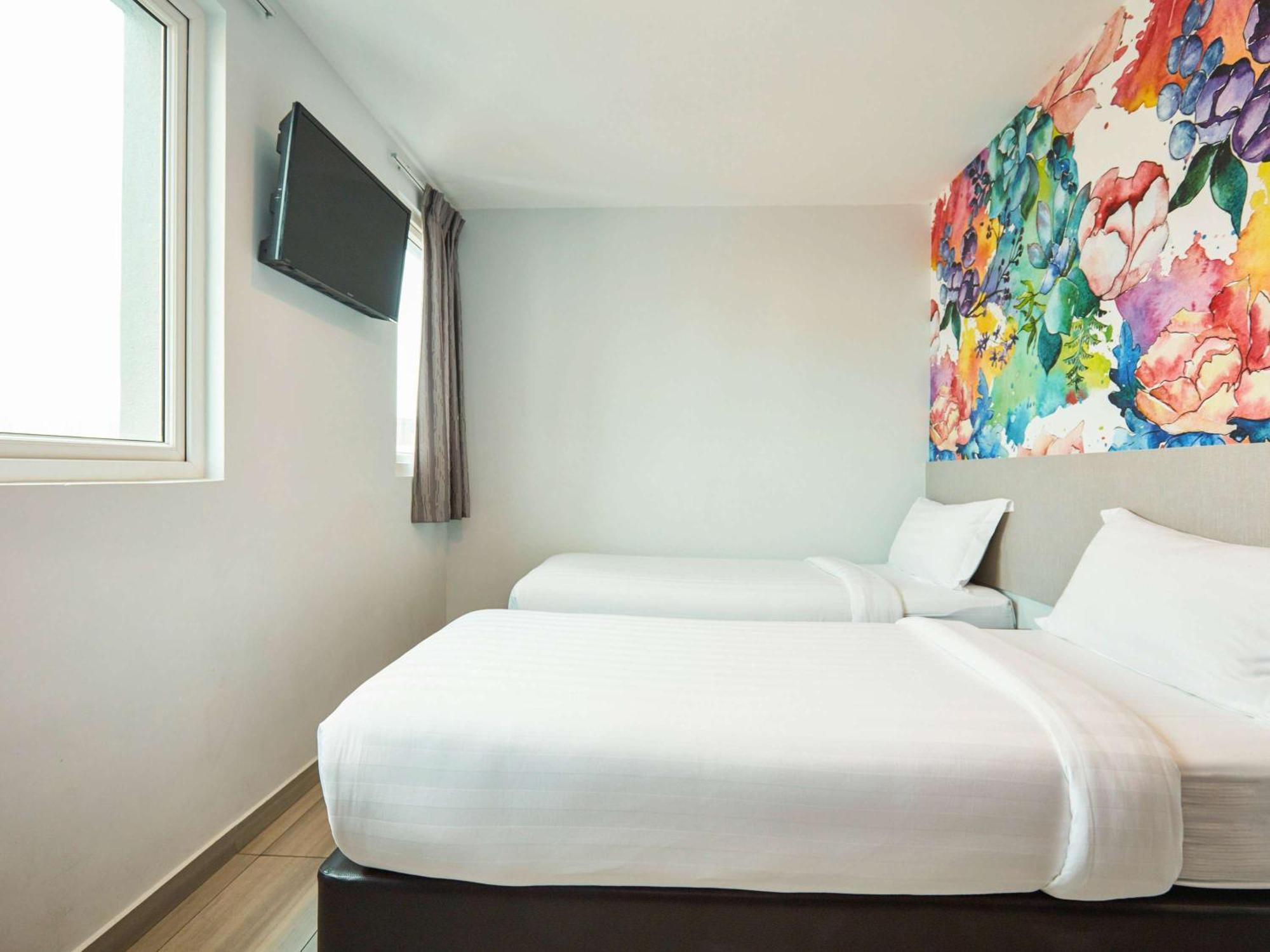Ibis Budget Selegie 3*