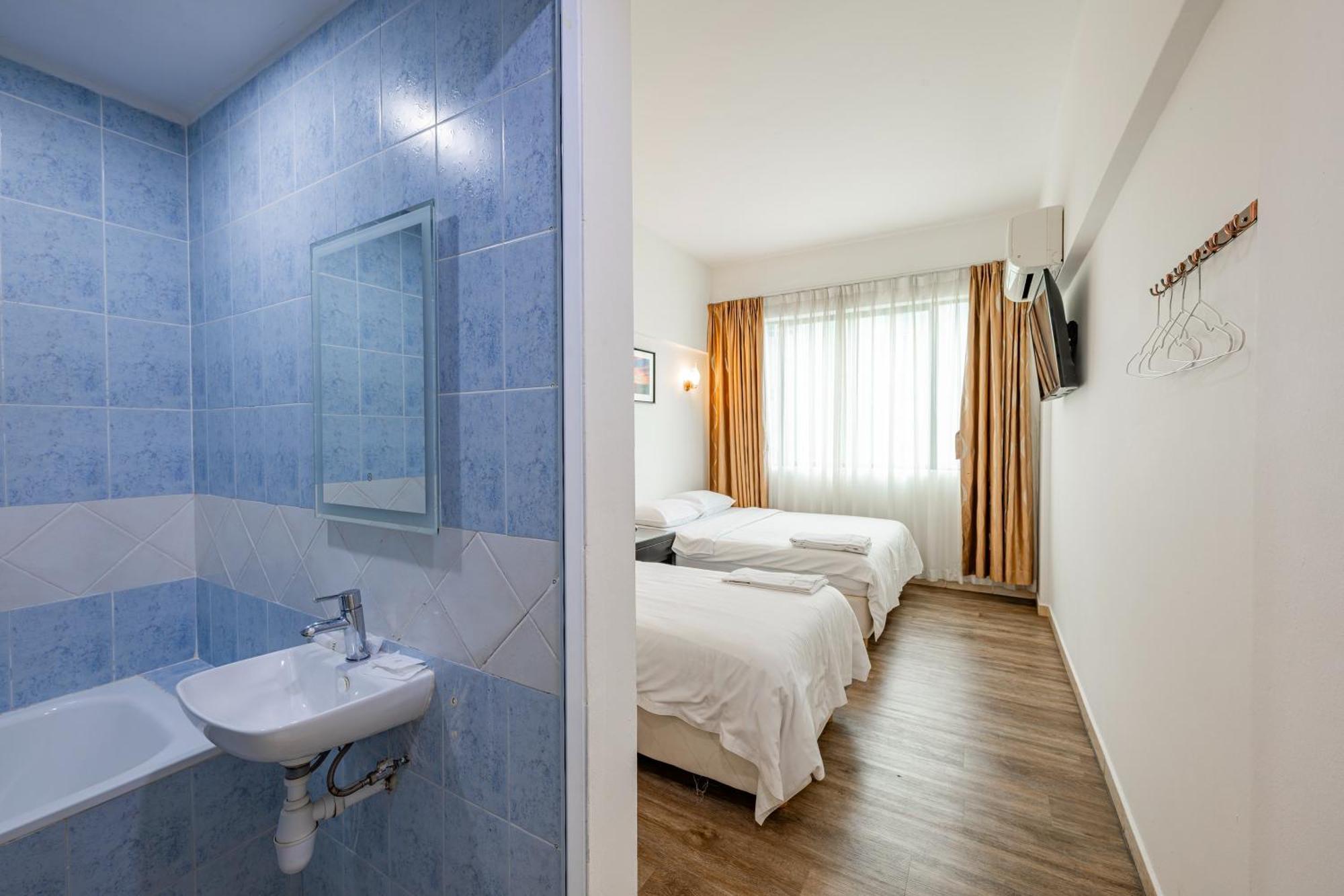 Hotel Gostay 3*