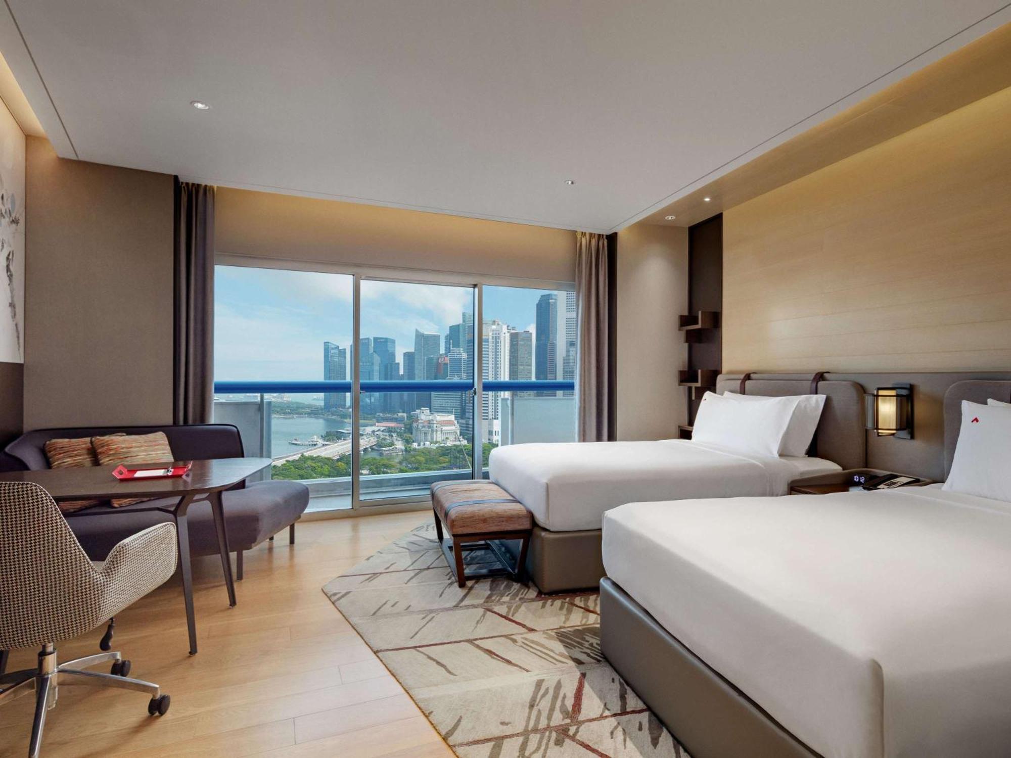 Hotel Swissotel The Stamford 5*