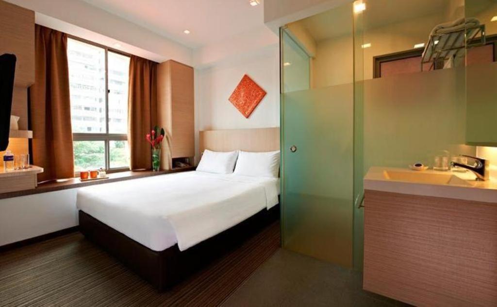 Reddoorz Premium @ Balestier