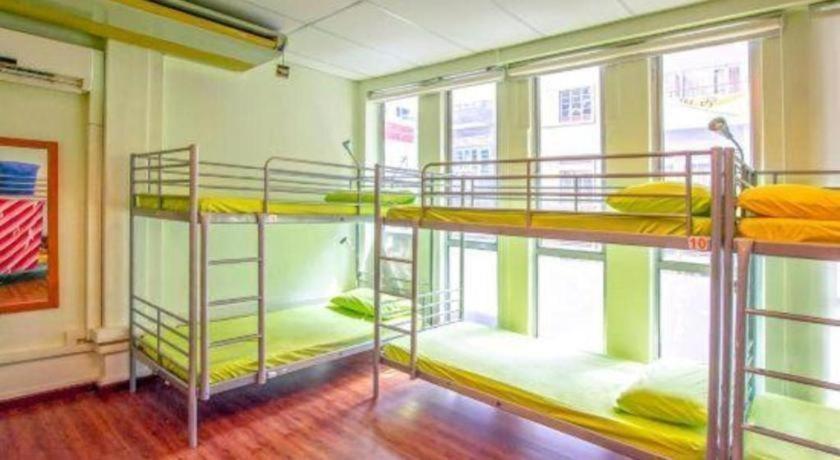 Vintage @ Clarke Quay Hostel *
