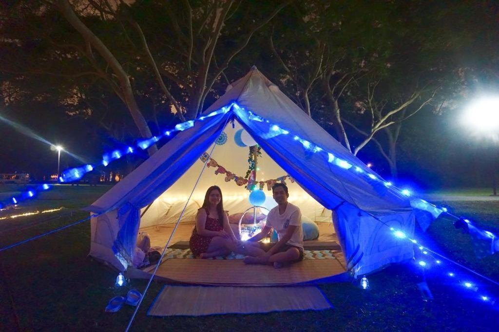 Hotel Glamping Kaki Singapore