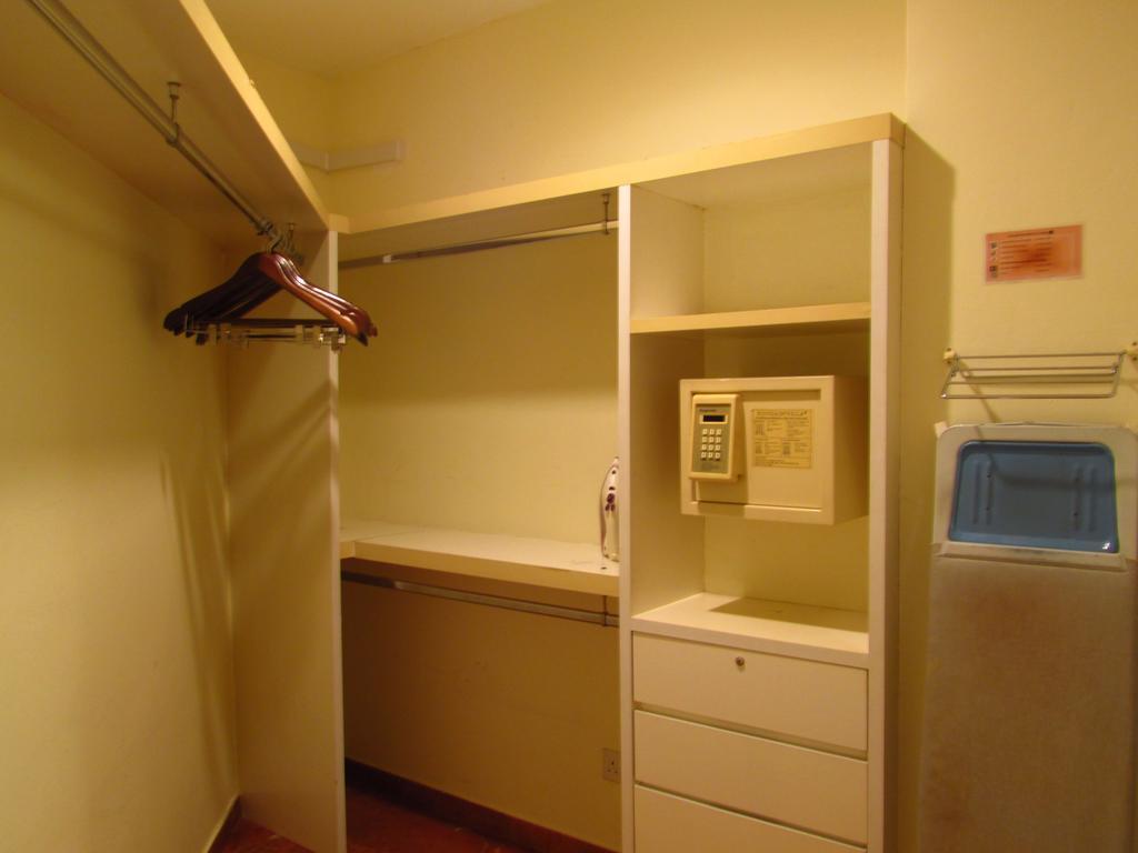 Alocassia Serviced 3*