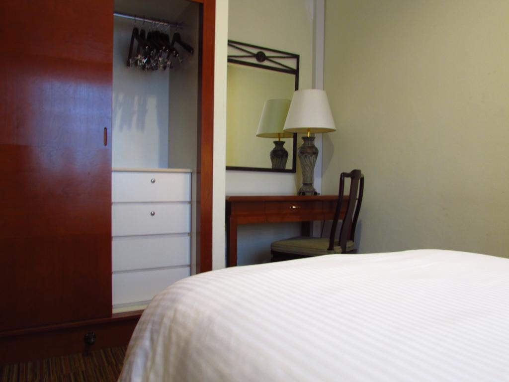 Alocassia Serviced