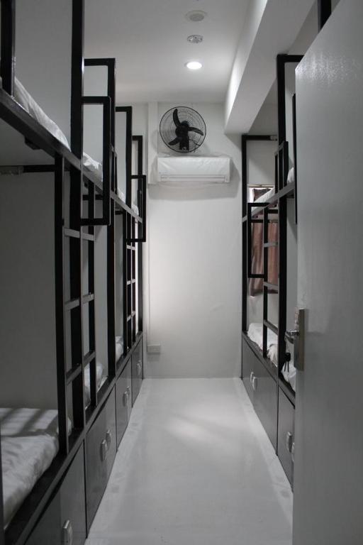 Abc Premium Capsulehotel