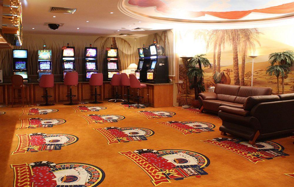 The At Recreation Club 4* Singapore