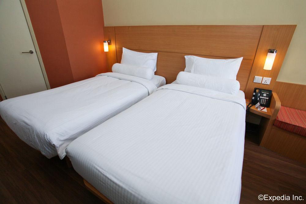 Ibis Novena 3*
