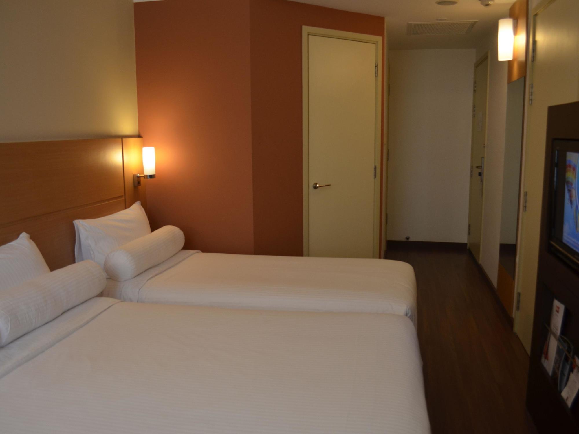Ibis Novena Hotel 3*