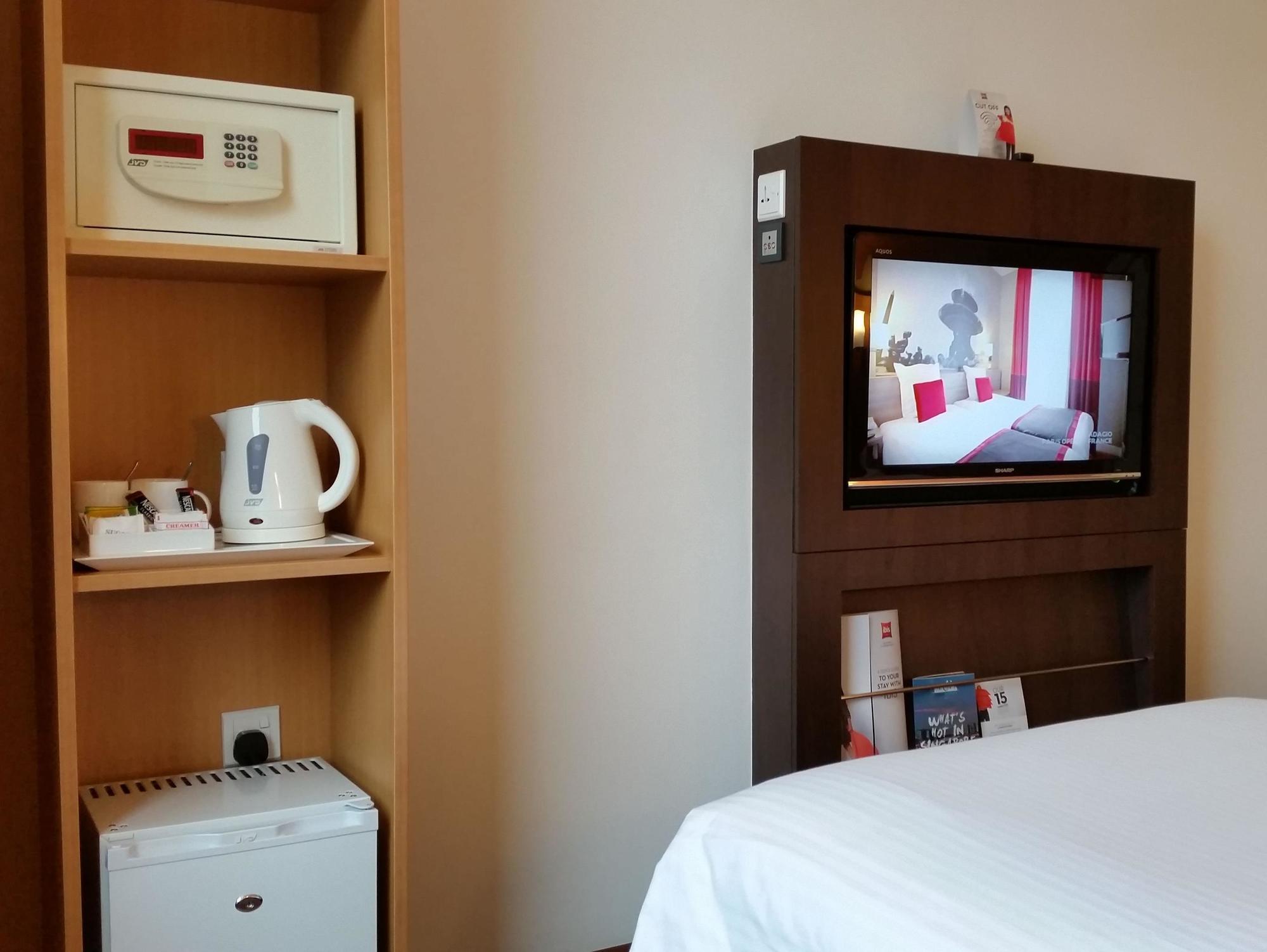 Ibis Novena 3*