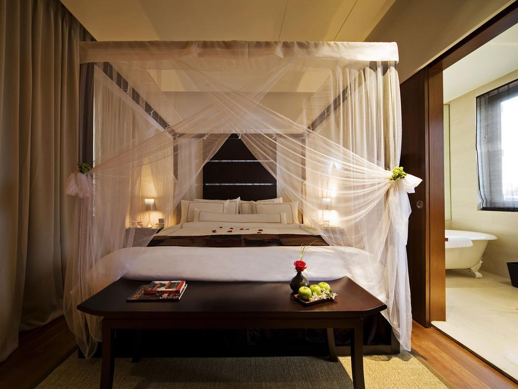 Resort Amara Sanctuary Sentosa Singapore