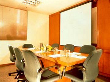 Oxford Hotel 3*