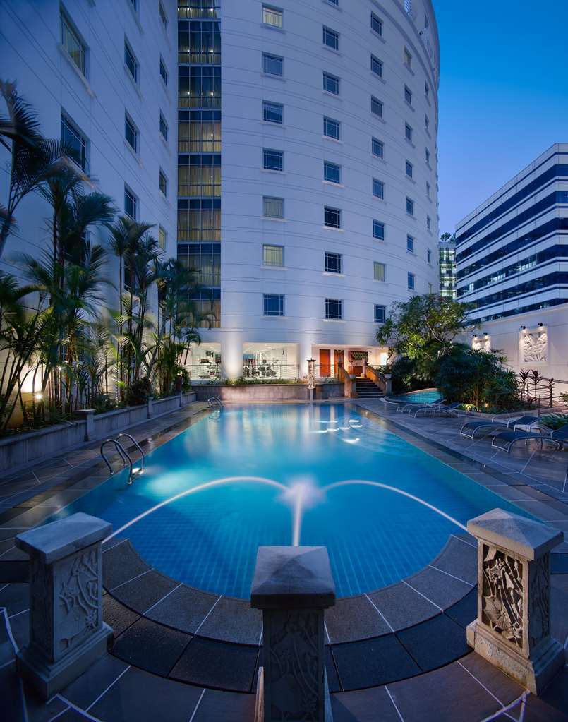 Rendezvous By Far East Hospitality 4*