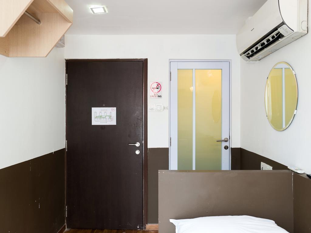 Reddoorz Near Mustafa Center Hotel 2*
