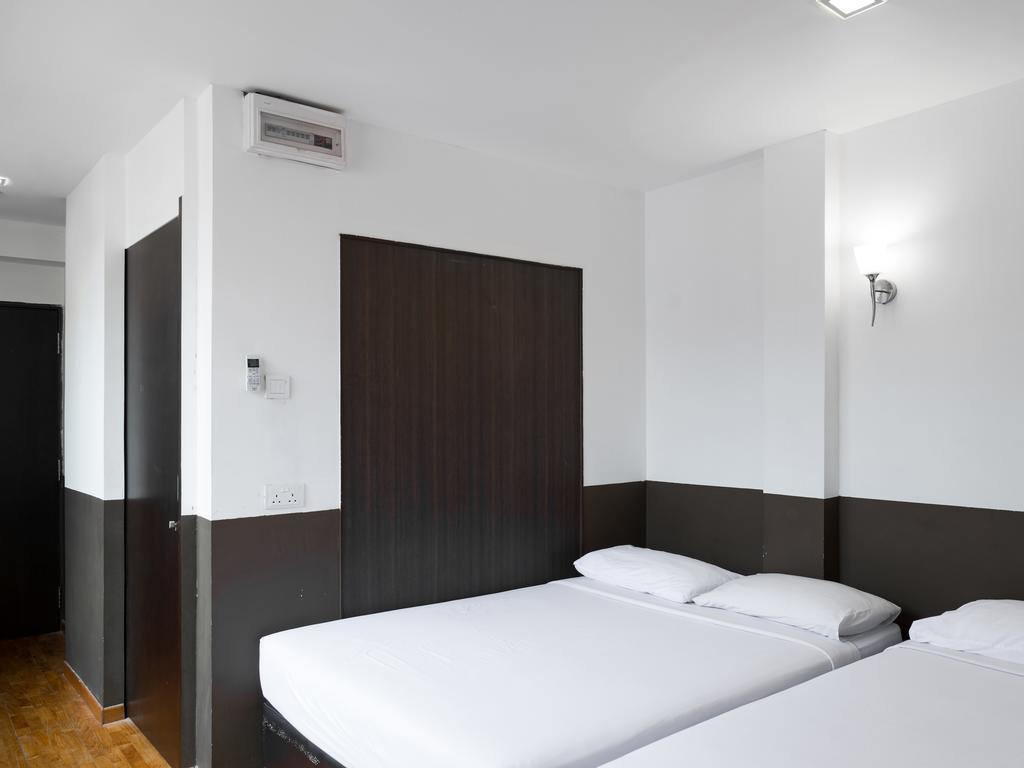 Hotel Reddoorz Near Mustafa Center Singapore