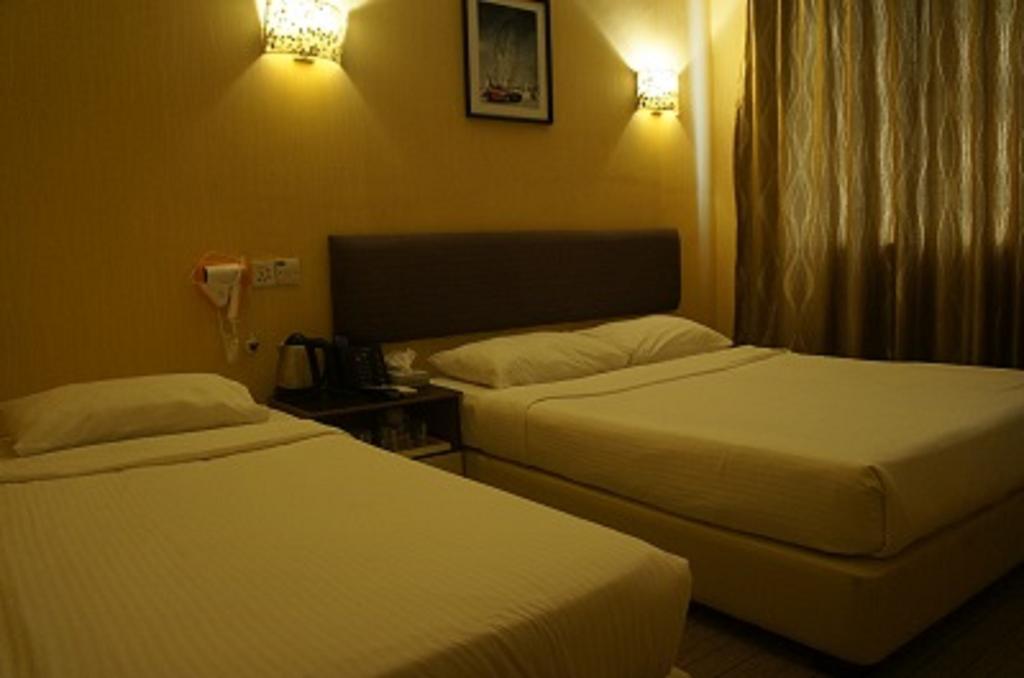 Yaju Hotel 2*