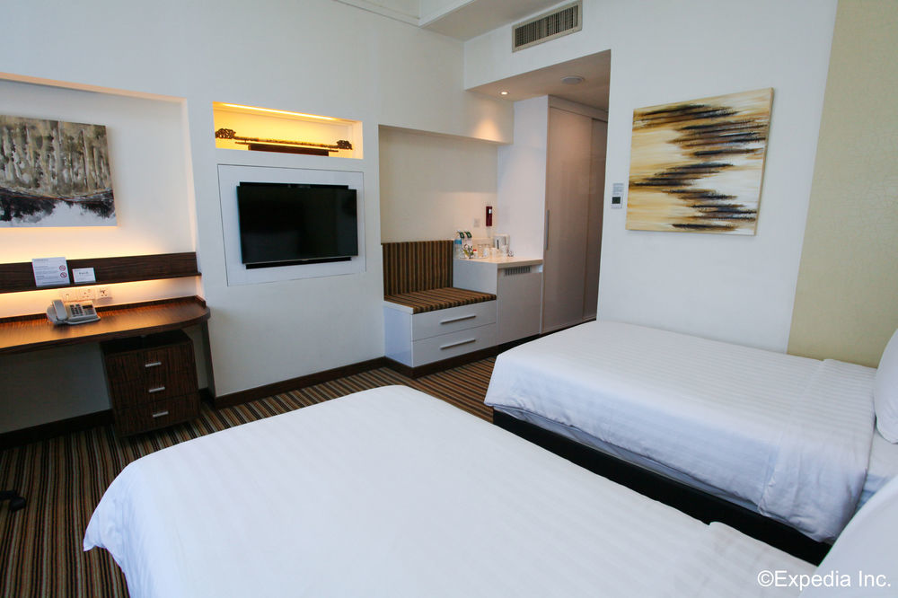 Novotel On Kitchener Hotel