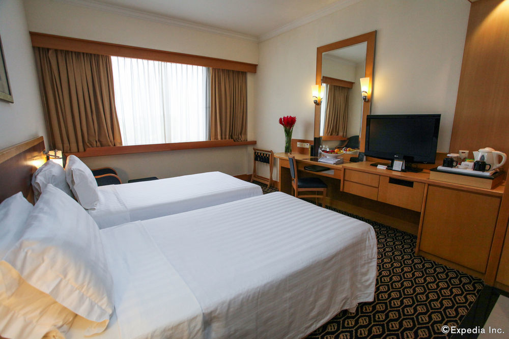 Hotel Furama Centre