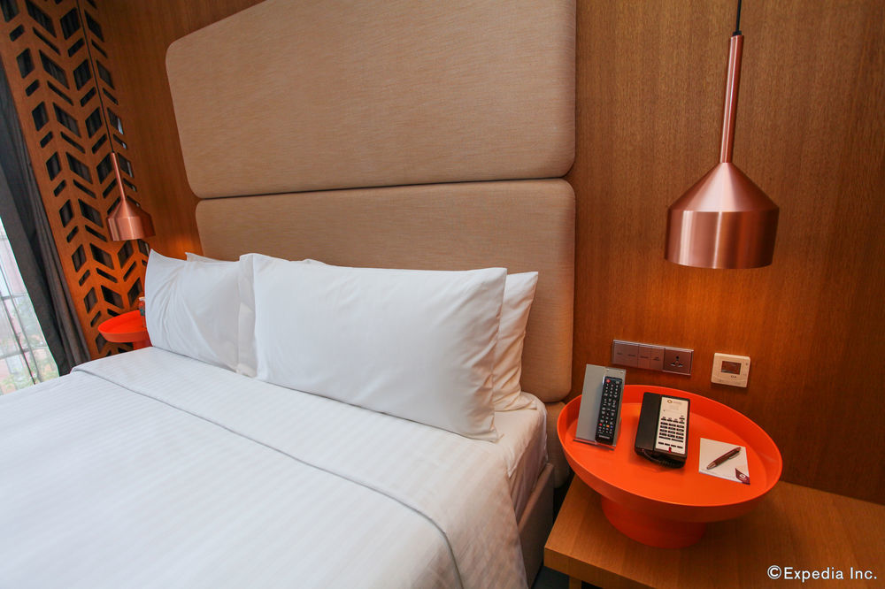 Hotel Oasia Downtown, By Far East Hospitality 4*