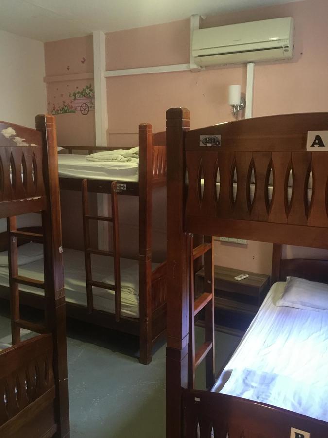 Mercury Backpackers Hostel