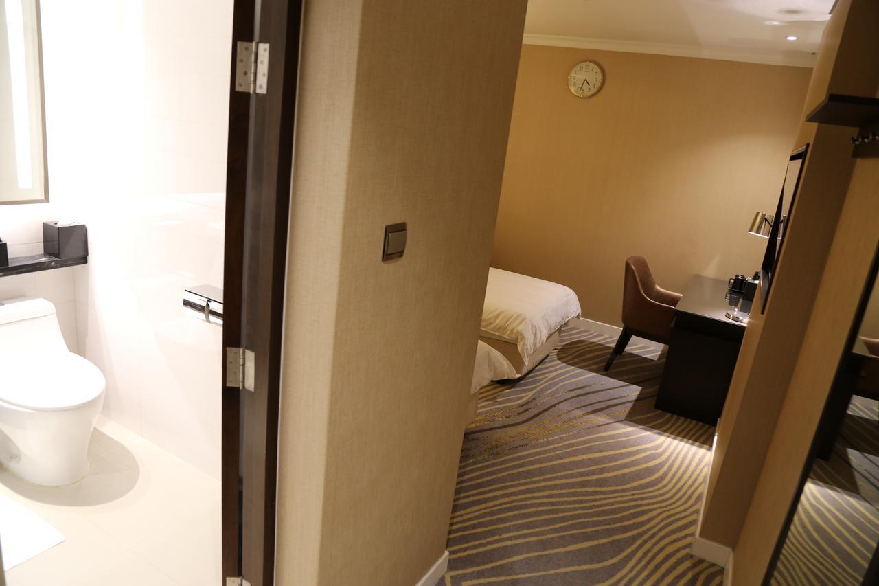 Hotel Ambassador Transit - Terminal 2