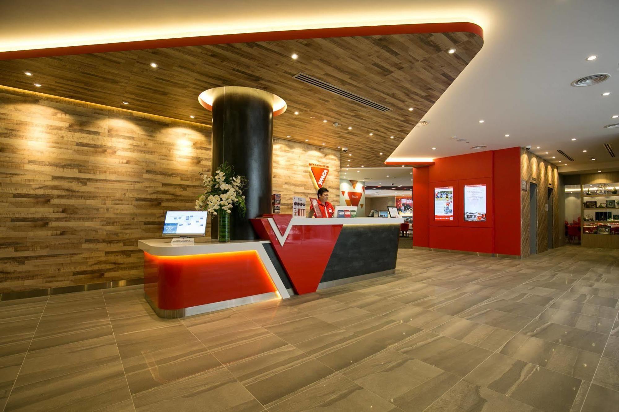Metropolitan Ymca Hotel