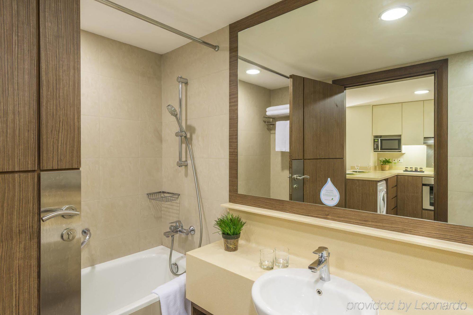 Somerset Liang Court *
