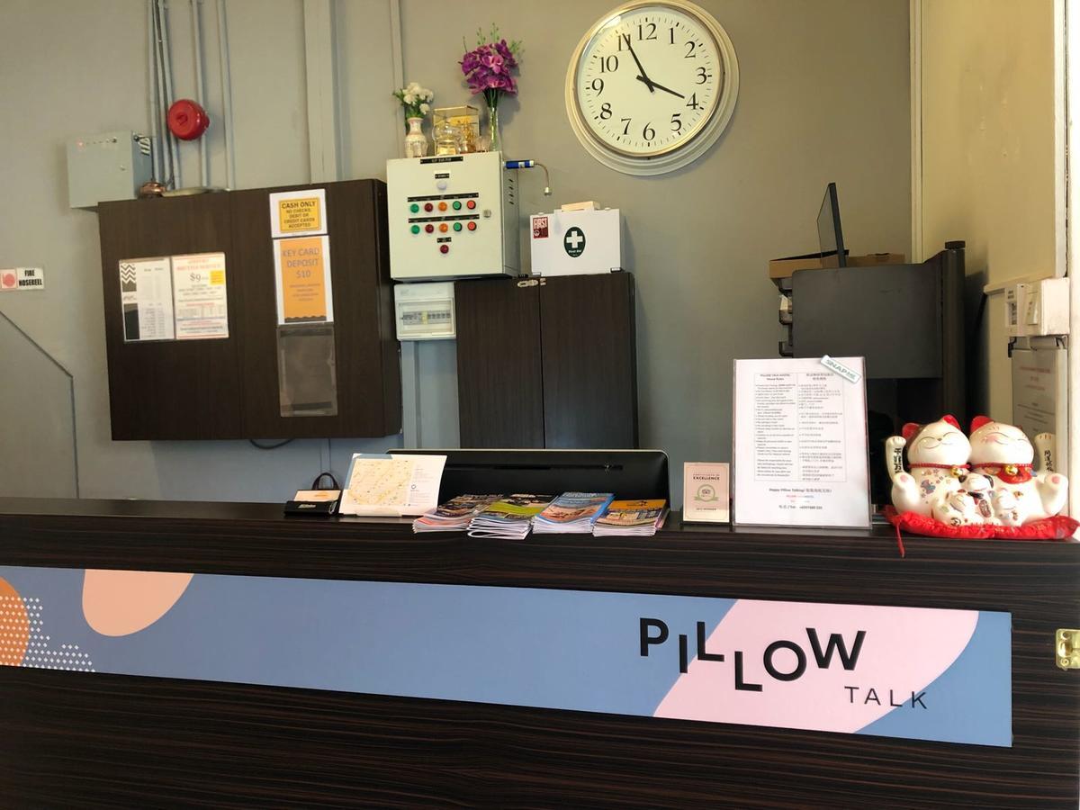 Capsule hotel Pillow Talk