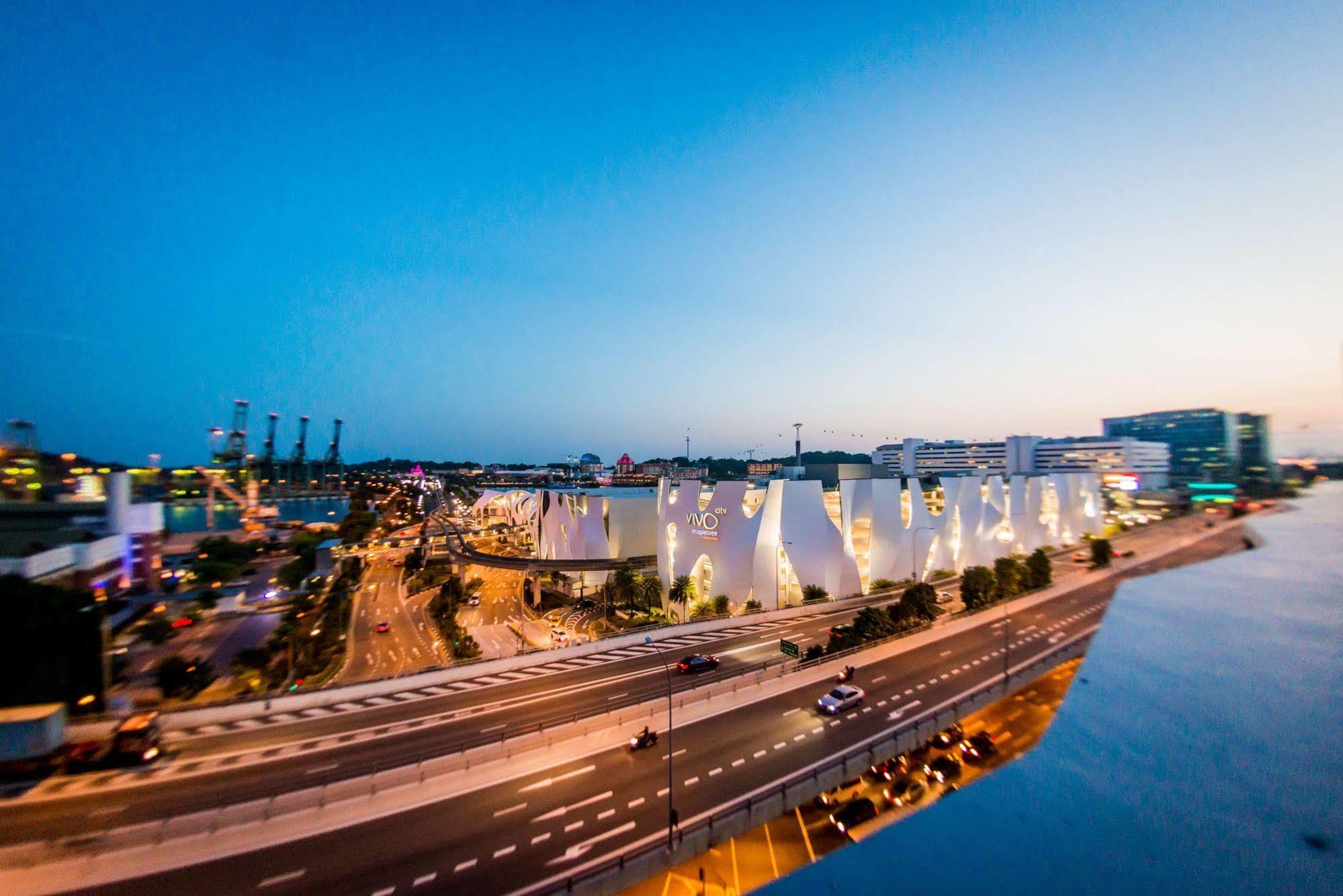 Travelodge Harbourfront